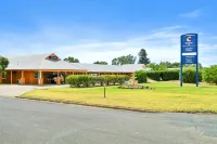 Comfort Inn Bishops Lodge Hotels near ONE TREE