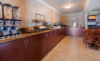 Lompoc Valley Inn and Suites