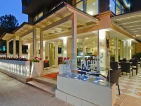 Hotel Pacific