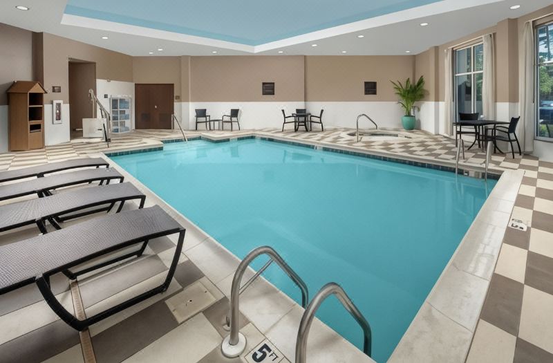 Embassy Suites by Hilton Birmingham Hoover photo 3
