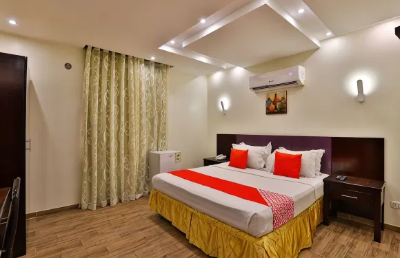 OYO306薩爾達蘭薩特酒店