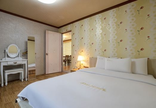 크라시모텔 외관