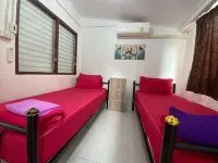 Seventeen Hostel - Ostelli