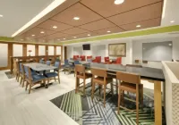 Holiday Inn Express & Suites Mitchell Hotels in Mitchell