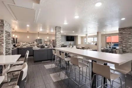 SureStay Plus Hotel by Best Western Coralville Iowa City