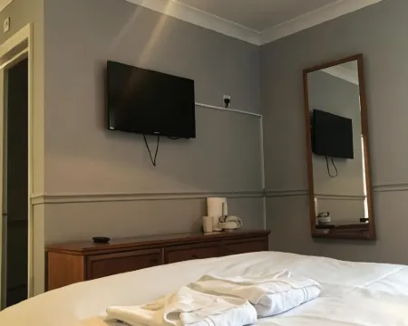 The Crown Hotel Hotels in Ryde