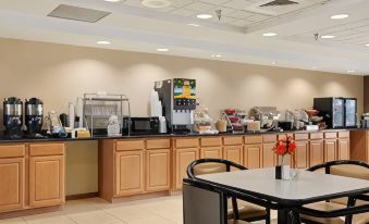 Wingate by Wyndham Pueblo