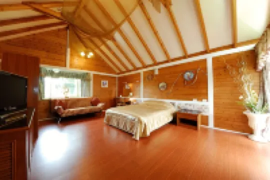 南投溪頭新明山木屋渡假村