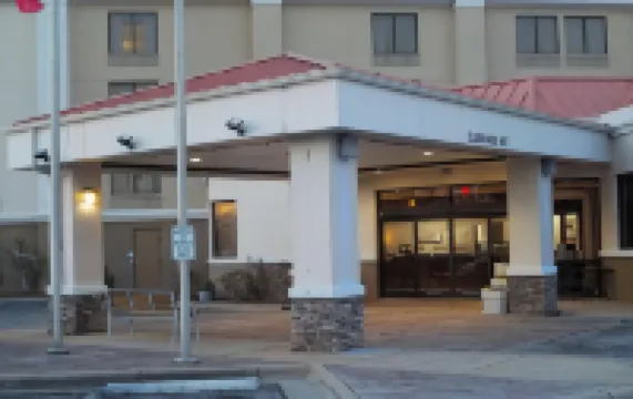 Clarion Pointe Jacksonville Near Camp Lejeune