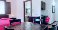 Residenza Locci - Rooms & Apartments - 3 stelle