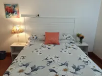 Lighthouse Farm Backpackers Lodge - Lodges