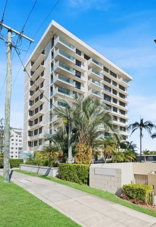 Burgess @ Kings Beach Apartments