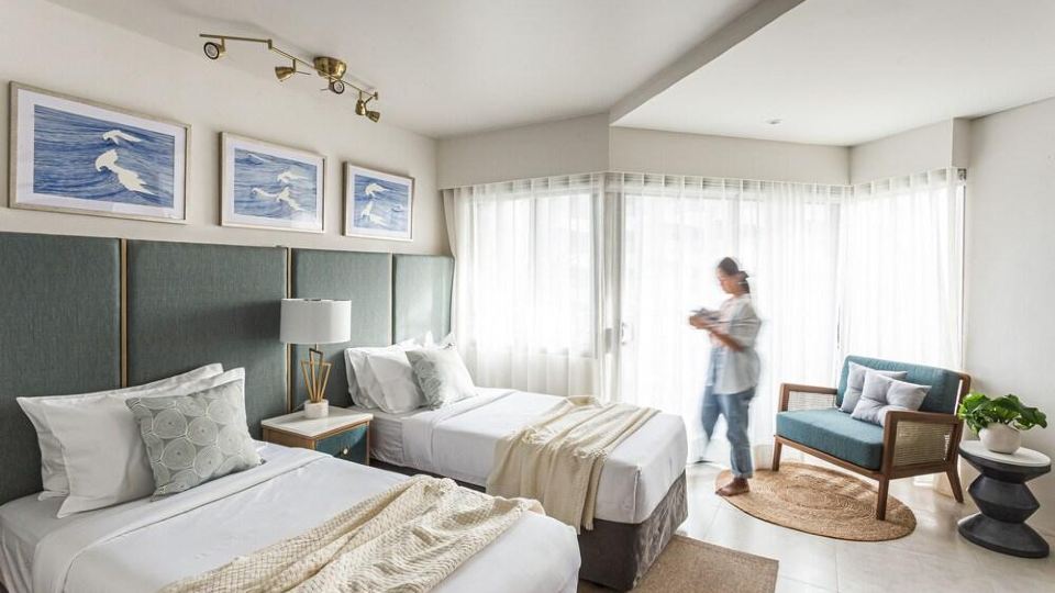 Cozy Seaside Studio with Balcony Scenic Ocean View
