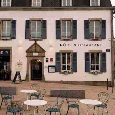 Logis Hôtel et Restaurant la Pension du Moulin Hotel Exterior