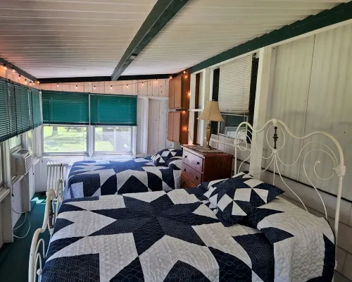Cozy family cottage w/ fireplace, near lake and national forest. Hotels in Mountain