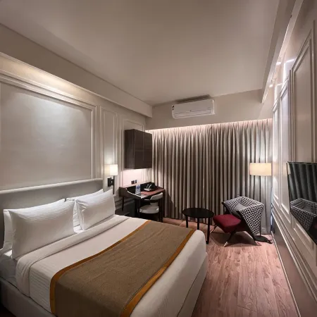 Hotel Poonja International