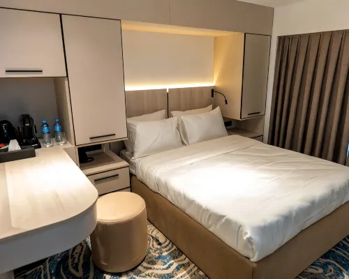 Central Square Hotel Hotels near Freedom Square