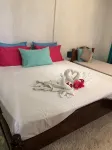 HCS Bungalows, Turtle Bay Rustic Bungalow with garden, Flat #3 - 民宿