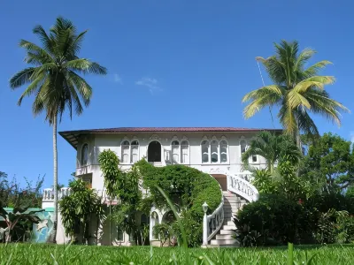 Banana Bank Lodge Hotel di 