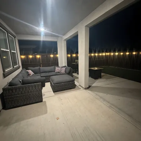 Private 4BR Retreat with Hot Tub, bbq, outdoor tv near Thunder Valley