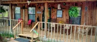 Stunning  Cabin. On a Mountain Ridge! Perfect vacation getaway for all ages!