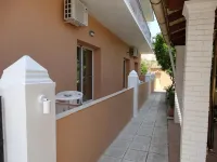 Makis Louvlis Apartments