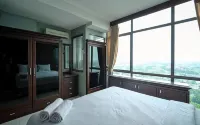 Homey 1Br Apartment at Aryaduta Residence Surabaya by Travelio -  Ferienwohnungen