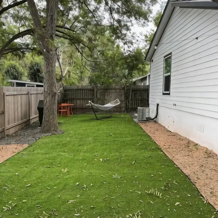 New Lovely Lockhart Home with a Lawn