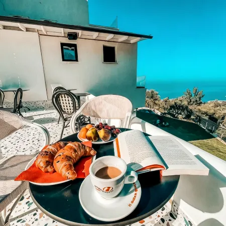 Gogo's Boutique Hotel