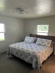 Refurnished and spacious 4 bedroom house, Sleeps 8!