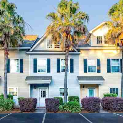 LAKE ACCESS | STYLISH TOWNHOME NEAR DOWNTOWN Hotel Exterior