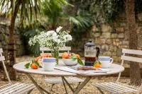 Elegant Georgian Flat in Historic Bath with Garden