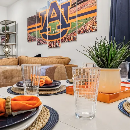 NEWLY RENOVATED, 3 blocks from AU, Game Day House “Caddy’s Shack”