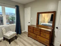 Extended Stay NE Hickory 2 Bed, 1.5 Bath, Workspace, Washer Dryer, Easy Commute - 2-Star