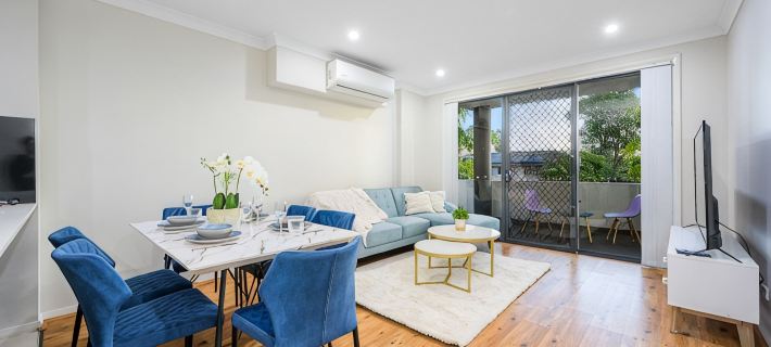 Parramatta New 2Bedroom apt close to Train/Shoping Hotels in Parramatta
