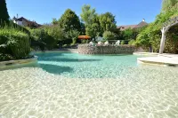 Relais Bernard Loiseau - Pools