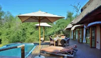 Motswiri Private Safari Lodge - Pools