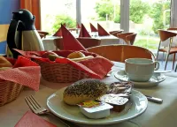 Hotel Berlin Lichtenberg - breakfast