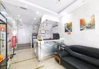 Wuwei E-sports Sunshine Holiday Hotel
