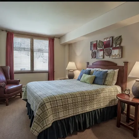 Zephyr Mountain Lodge