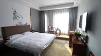 Yuexiang Hotel - balcony