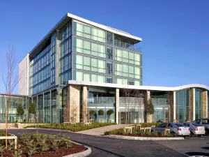 Hodson Bay Hotel