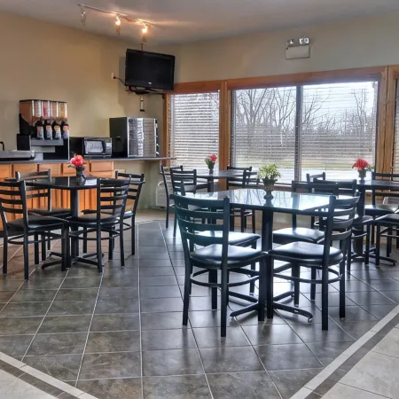 Best Western Crossroads Inn