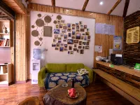 Xinlong Longlong Fengqing Inn Hotels in Xinlong