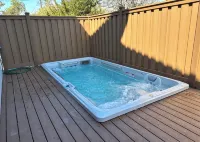 Ocean Beach 4Bed 2.5Baths Luxury Kitchen Spacious Decks Swim Spa Outdoor Shower - WiFi