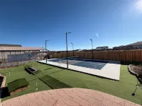 Spacious Home with private pickleball court, close to all Lake Powell activities - Gym