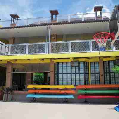 Lakefront Getaway, Taal Volcano Views. Perfect for Relaxation & Adventure! Hotel Exterior