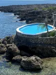 Unique mosaic eco-friendly open concept space sleeps 4 -WiFi, seawater pool, BBQ - 3-Star