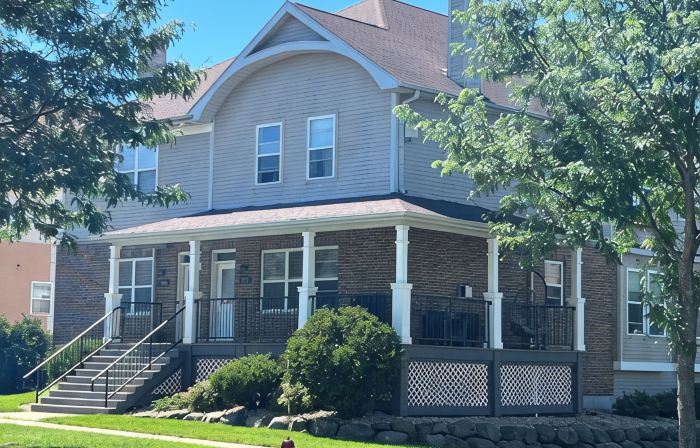 Citys EDGE of Madison- SLEEPS 10 & ONLY 6 Miles to downtown