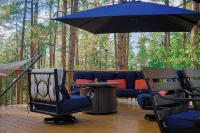 Blue Bird Cabin